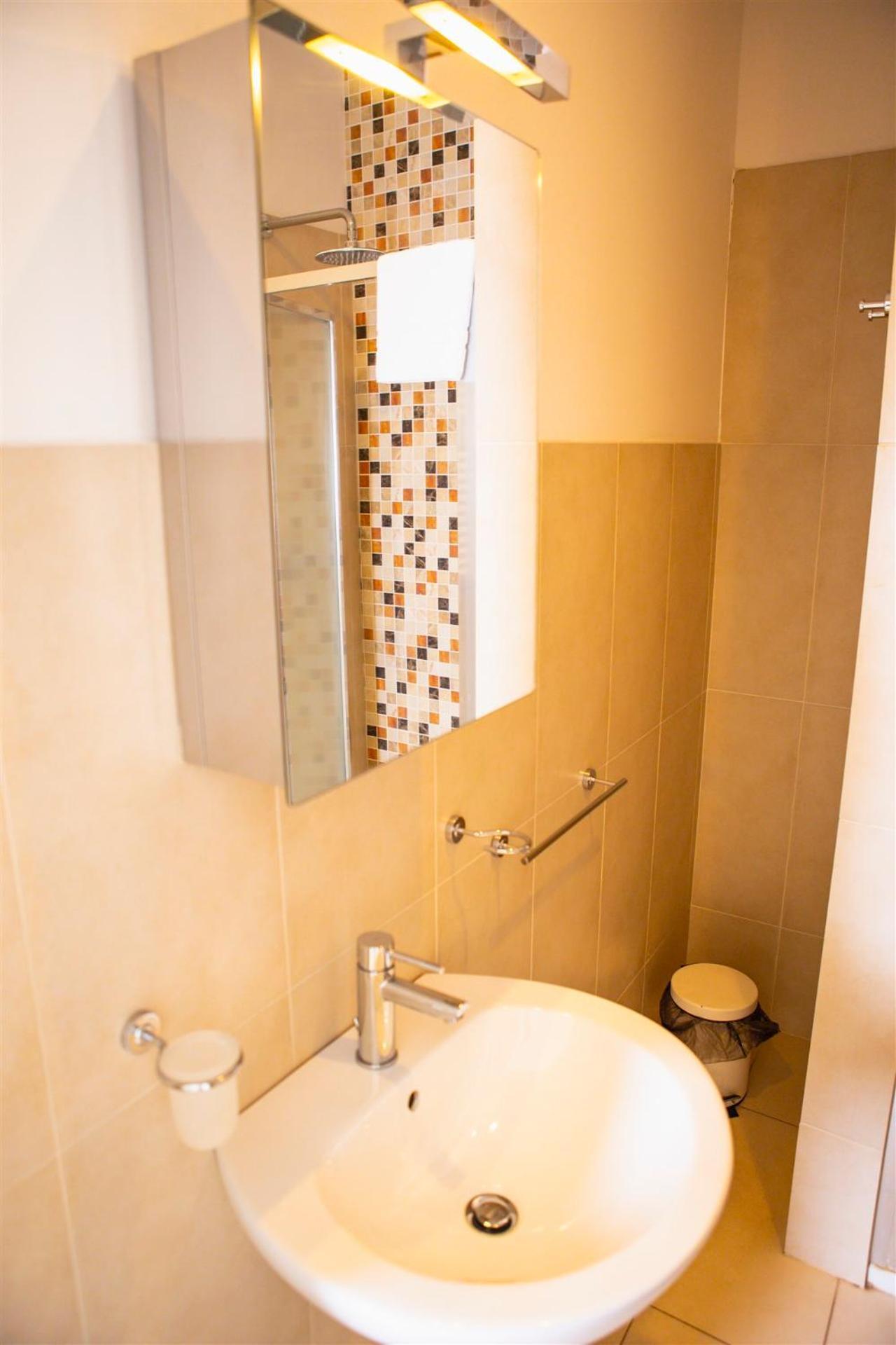 San Luigi - Residenza Gemelli Hotel Rome Exterior photo